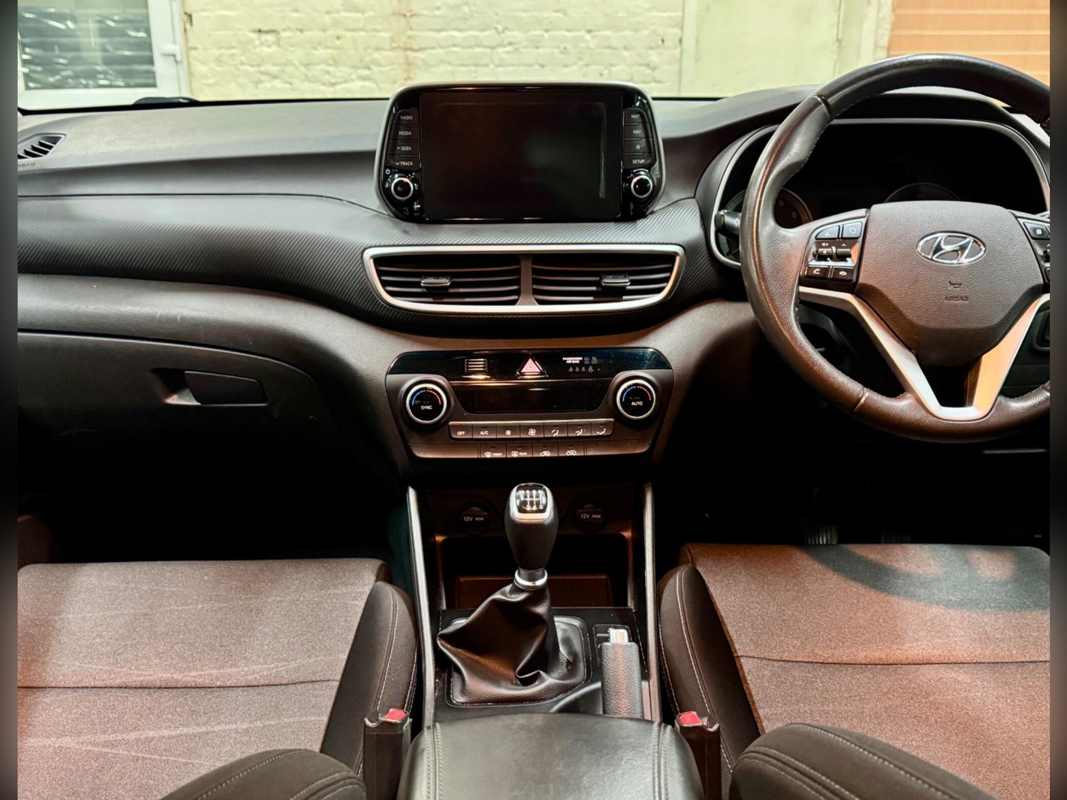 HYUNDAI TUCSON 1.6 GDI BLUE DRIVE SE NAV EURO 6 S S 5DR 9,494...